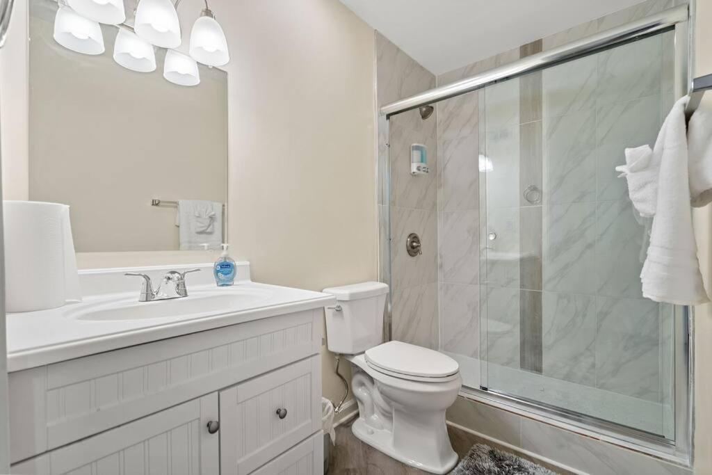 Cozy 2 Bedroom Pineville-Matthews Duplex Sleeps 8 Charlotte Exterior photo