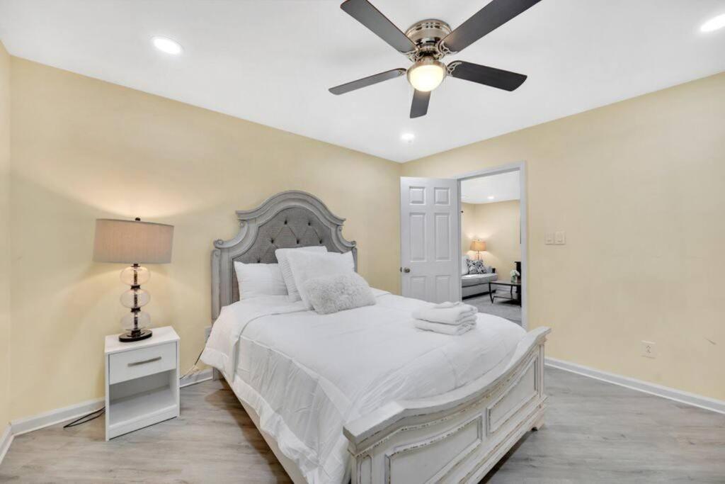 Cozy 2 Bedroom Pineville-Matthews Duplex Sleeps 8 Charlotte Exterior photo